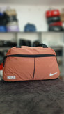 کیف ورزشی اسپرت بارونی ضد آب مدل Nike 196
